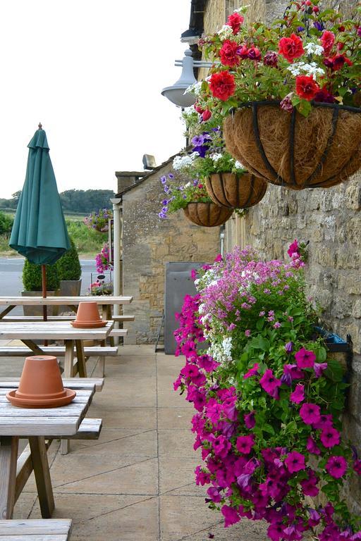 Coach & Horses Hotell Bourton-on-the-Water Exteriör bild